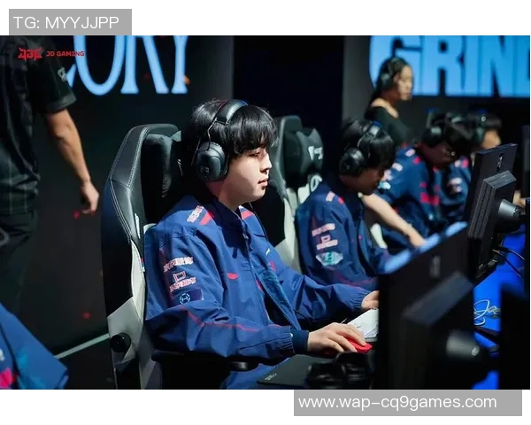 JDG战队在S15LOL赛季中的逆袭之旅与CSGO精彩瞬间全记录 JDG战队在S15LOL赛季中的逆袭之旅与CSGO精彩瞬间全记录