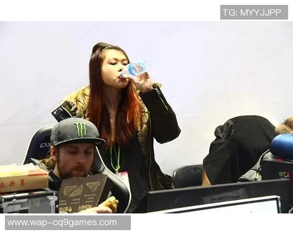 深度探讨周芳在S15电竞总决赛中的DOTA2成长与心路历程 深度探讨周芳在S15电竞总决赛中的DOTA2成长与心路历程