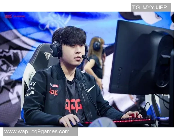 JDG在冠军杯中的意识表现分析与战术解读